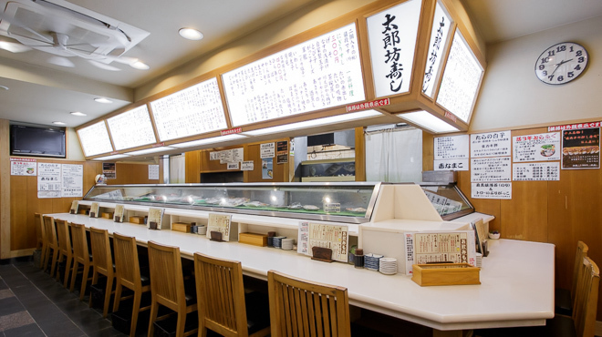 太郎坊寿し - メイン写真:カウンター席