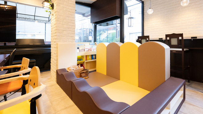 Social Cafe & Bar OnOkuri - メイン写真: