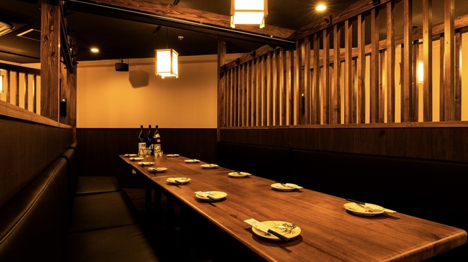 旬魚・地酒 トロ八 - メイン写真: