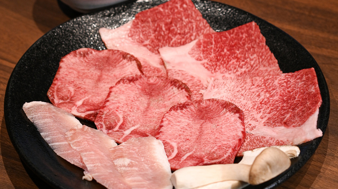 焼肉 鍾 - 料理写真:塩焼3種盛り