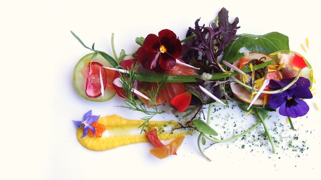 トラットリア イル フィオレット - 料理写真:鮮魚と契約農家野菜のインサラータ