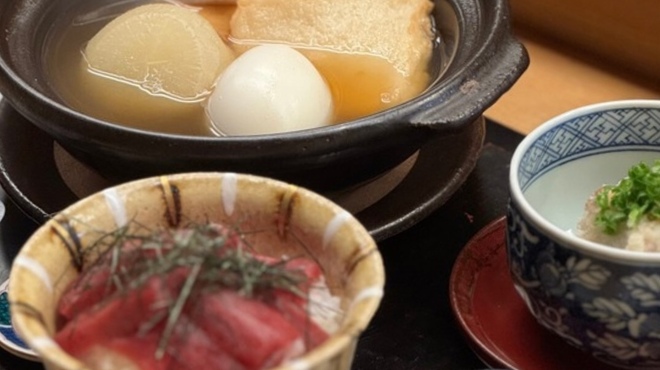 今 - 料理写真:おでんと日替わりのミニ丼セット 小鉢付き