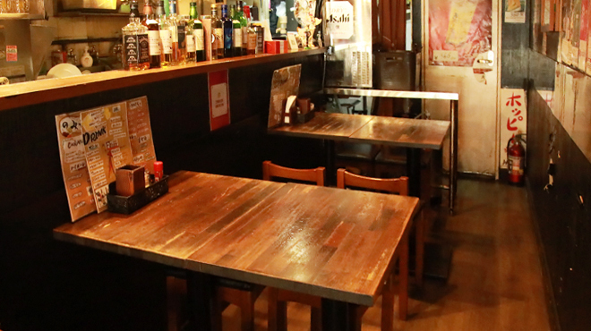 じゃんけん - メイン写真:テーブル席