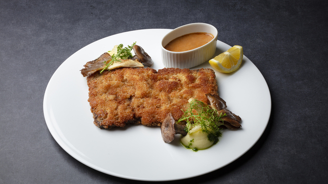 ダイニング ブルーム(軽井沢浅間プリンスホテル) - 料理写真:赤城牛のカツレツ
