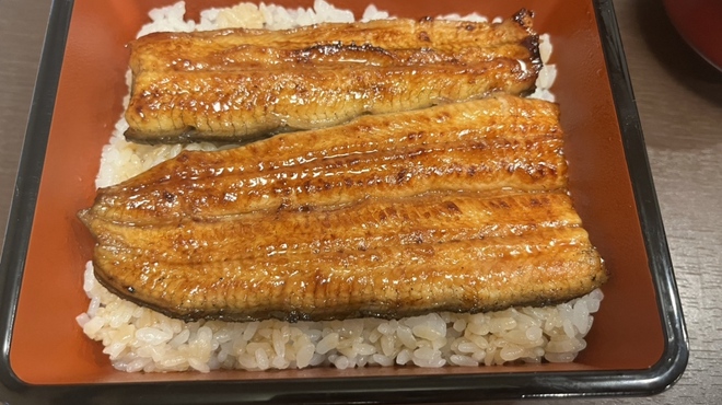 割烹 蒲焼 大沼 - 料理写真:うな重３９８０円。関東風の鰻重も良きですね