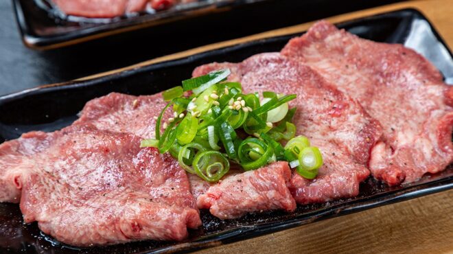 炭火焼肉スーパーホルモン - メイン写真: