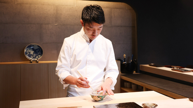 すし和泉 - メイン写真:福岡の名店で11年間修業後、日本料理やフレンチでの経験を生かした、独自のスタイル