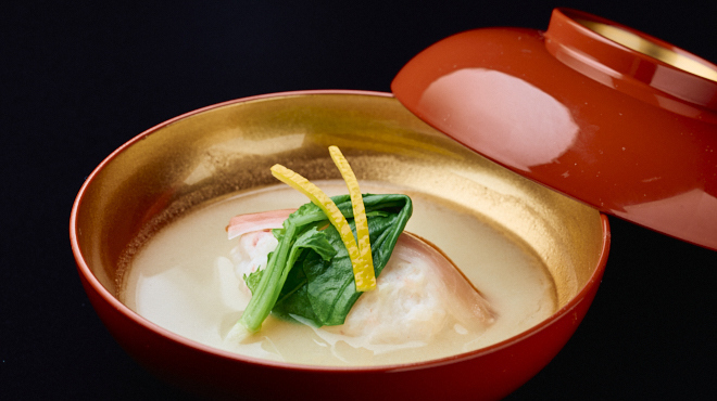 名駅なだ万茶寮 - メイン写真:出しを味わう～椀～