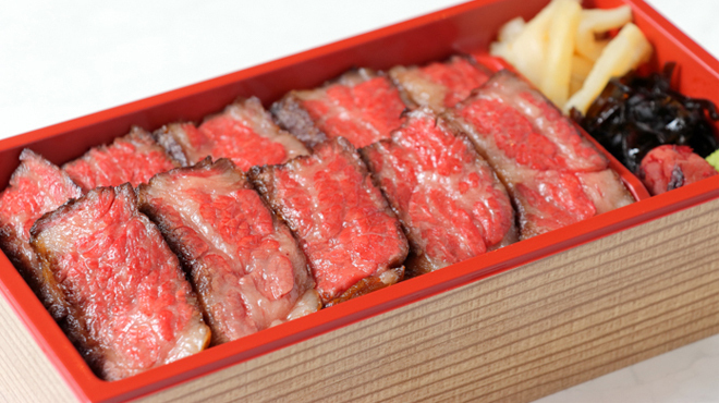 鉄板ステーキ 恵 - メイン写真:ステーキ重弁当