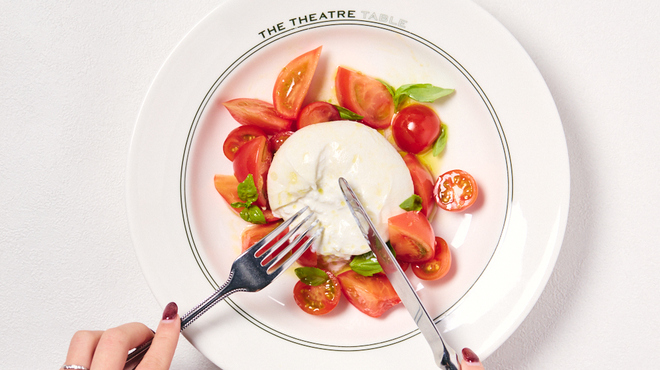 THE THEATRE TABLE - メイン写真: