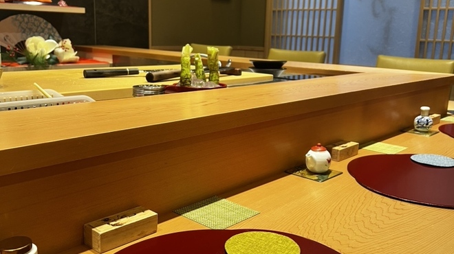 鮨たかし - 料理写真:店内