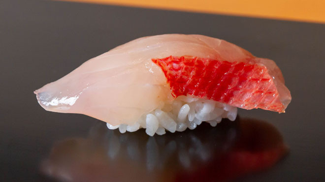 鮨処　花見小路 - メイン写真:金目たい