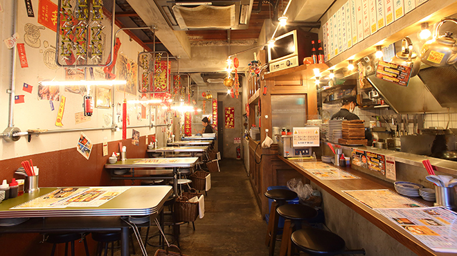 台北餃子 西荻窪張記 - メイン写真:内観