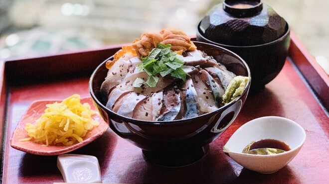 うお吟 - メイン写真: