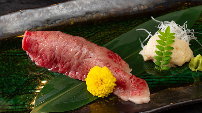 有馬焼肉 丞 - メイン写真:炙り肉寿司