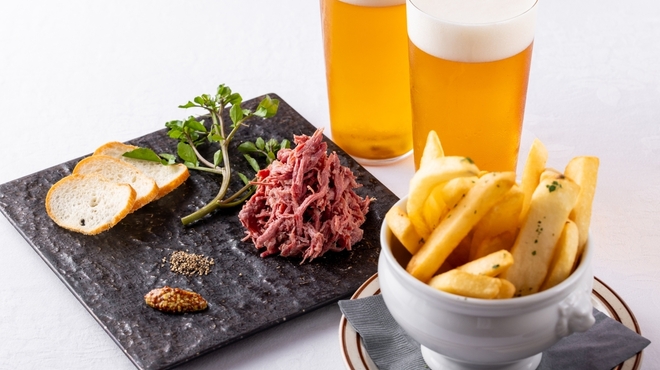 Aging beef ＆ Specialty coffee THE三本 - メイン写真: