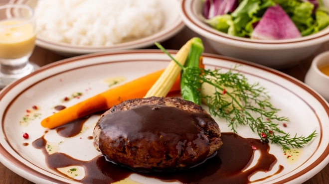 Aging beef ＆ Specialty coffee THE三本 - メイン写真:
