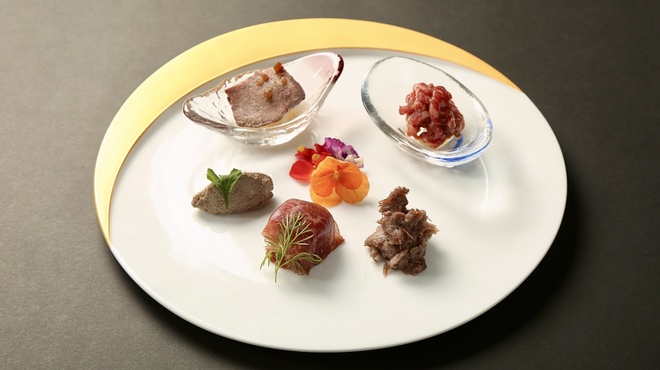 肉割烹 重㐂 - メイン写真: