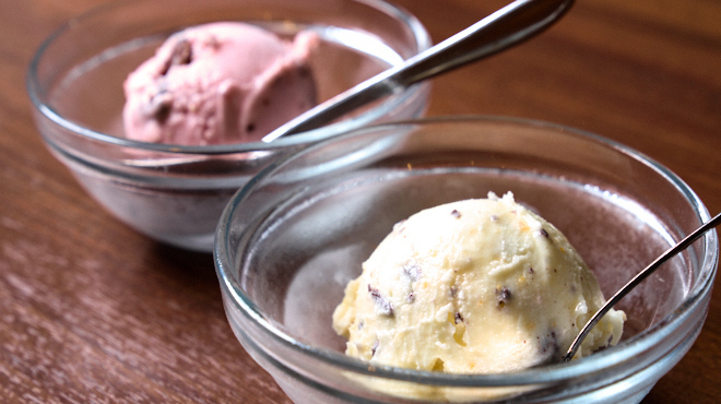 おやじ - メイン写真:おやじアイス・おかみアイス