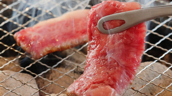 炭火焼肉リバティ - メイン写真: