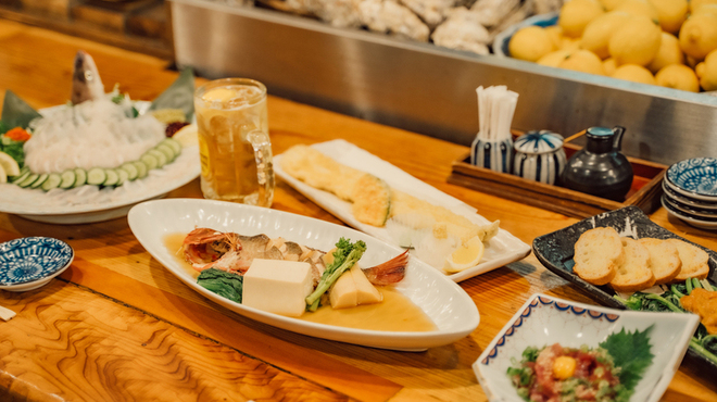 大漁酒場 魚樽本店 - メイン写真: