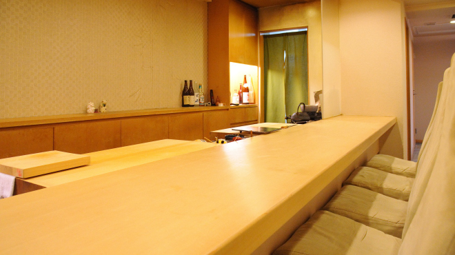 かね七商店　鮨ひろ喜 - メイン写真:カウンター