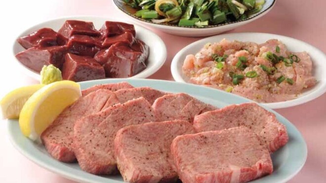 炭火焼肉 だいじゅん - メイン写真: