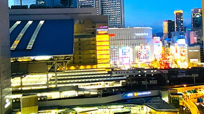 超速鮮魚寿司 羽田市場 - メイン写真: