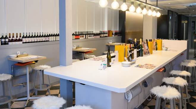 ワインとチーズと旨い肴のBAR à VIN 徳蔵 - メイン写真: