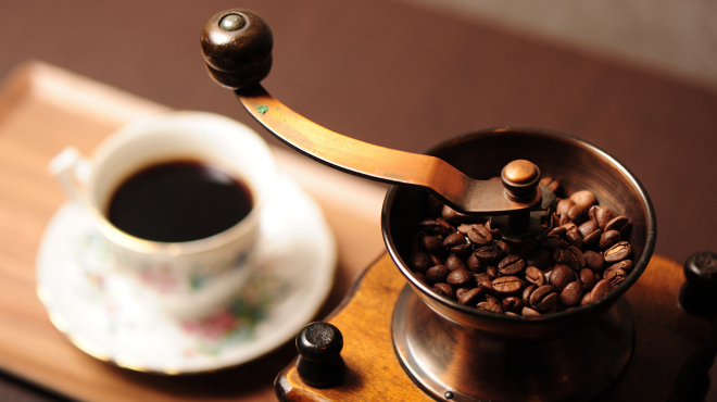 この時間カフェ - メイン写真:ミルとコーヒー