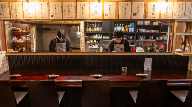 焼肉居酒屋みのわ - メイン写真:5席