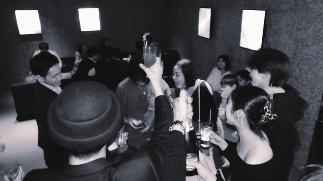 anonymous art cafe & bar - メイン写真: