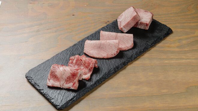 焼肉上畜 - メイン写真: