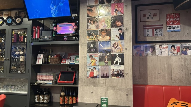昭和歌謡BAR ザベストテン - メイン写真: