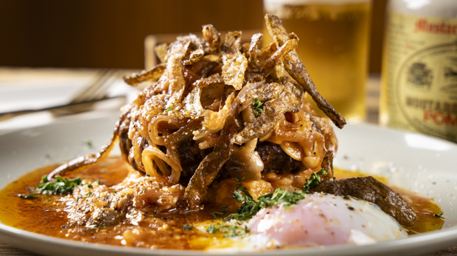 BASE ITALIA BOCCO - メイン写真:ワンパク煮込みハンバーグ