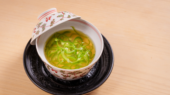 鮨 かず矢 - 料理写真:万願寺とうがらしの茶碗蒸し