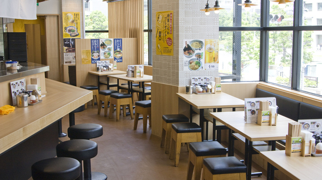 博多らーめん由丸 - メイン写真: