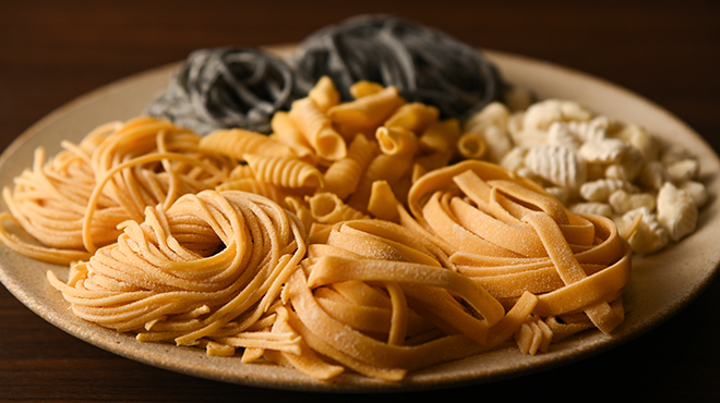 LUNETTA - メイン写真:自家製の平打ちパスタ
