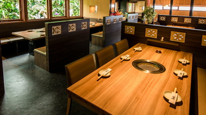 炭火焼肉 石垣庵 - メイン写真: