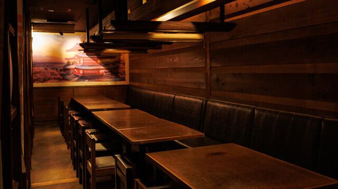 日本酒と個室居酒屋 まぐろ奉行とかに代官 - メイン写真: