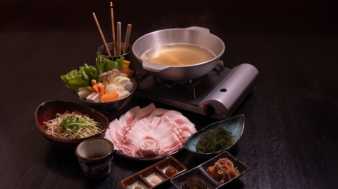 純血統うるまアグーしゃぶしゃぶ金とん - メイン写真: