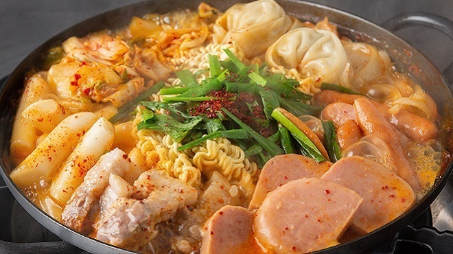 サムギョプサルと韓国屋台ベジテジや - メイン写真: