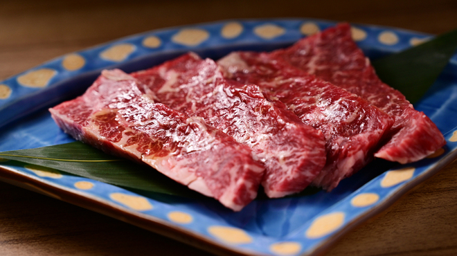 炭火焼肉寅二郎 - メイン写真: