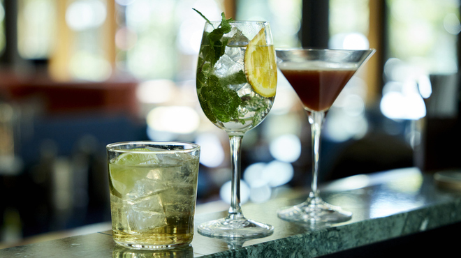 TWELVE GARDENS BAR&GRILL - メイン写真:
