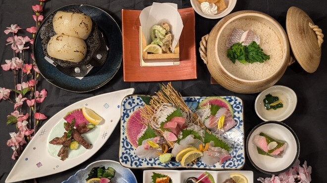 海鮮出汁居酒屋　淡路島の恵み だしや - メイン写真: