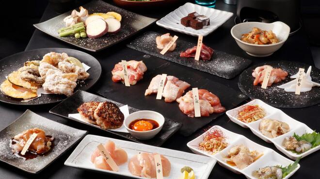 鶏まる 隠れ家個室 炭火鶏焼き 濃厚水炊き鍋 - メイン写真: