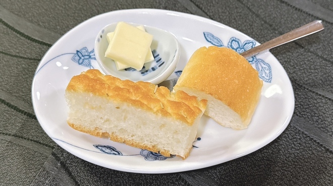 イタリア料亭 伊和桜 - 料理写真:パン