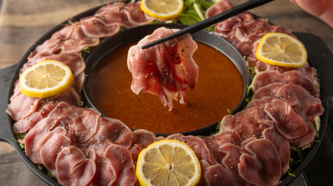 えびと馬肉と日本酒の居酒屋 - メイン写真: