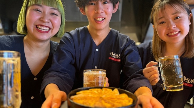 餃子 もつ鍋 鉄板焼肉 うどん 博多どんたく - メイン写真: