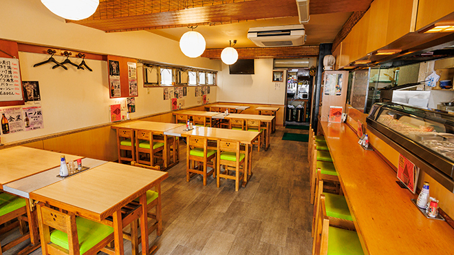 磯ひで - 内観写真:店内全体